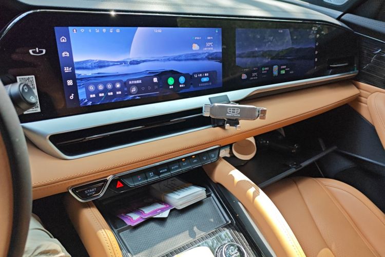 GEELY Monjaro EREV 2023 car image #15