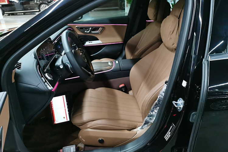 Mercedes-Benz E Class New Energy 2024 car image #15