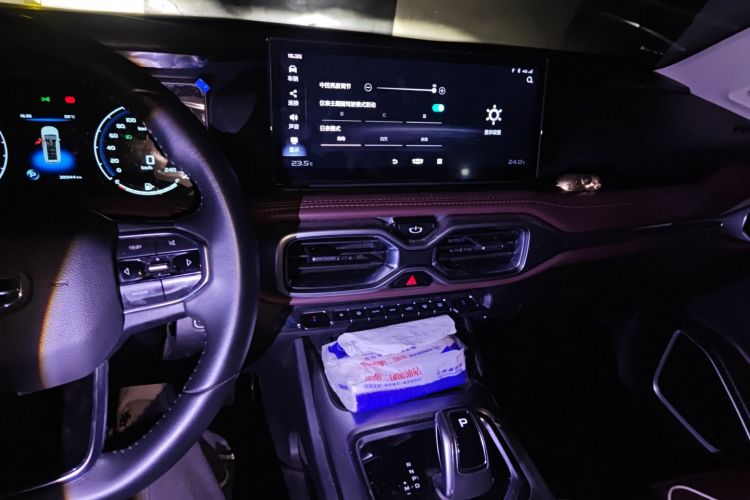 GEELY OkavangoR7 2022 car image #15