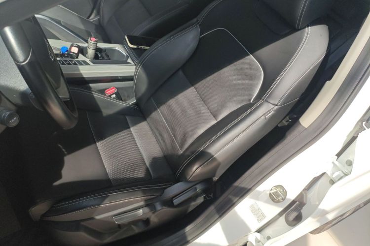 Coolray 2020 immagine di auto #15