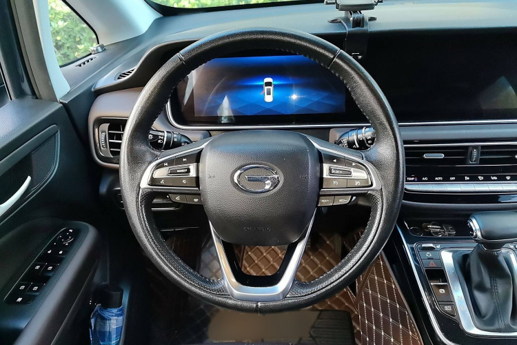 GAC Trumpchi M6 2019 immagine di auto #15