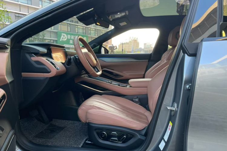 BYD SongL EV 2024 #15 BYD SongL EV 2024 car image #15