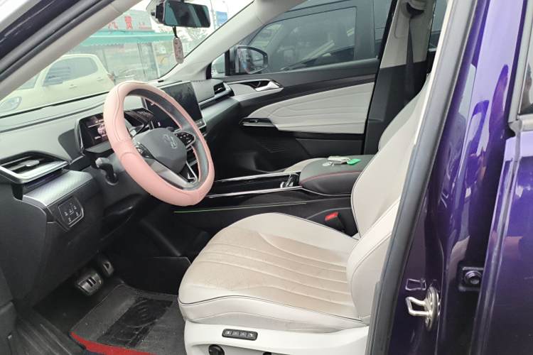 Volkswagen ID.6 X 2021 car image #15