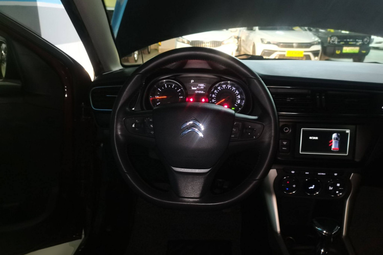 Citroen C3-XR 2015 #15 Citroen C3-XR 2015 car image #15