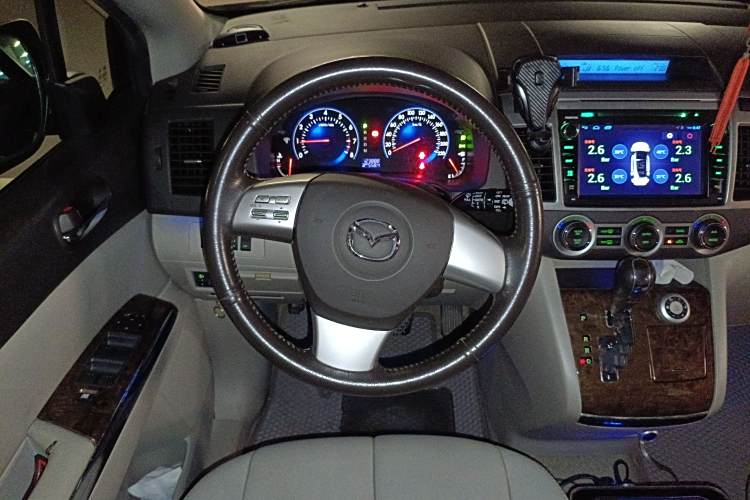 马自达 马自达8(进口) 2011 汽车图片 #15