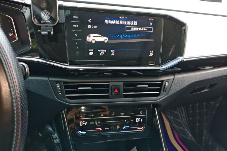 Volkswagen Tayron GTE 2021 #15 Volkswagen Tayron GTE 2021 car image #15