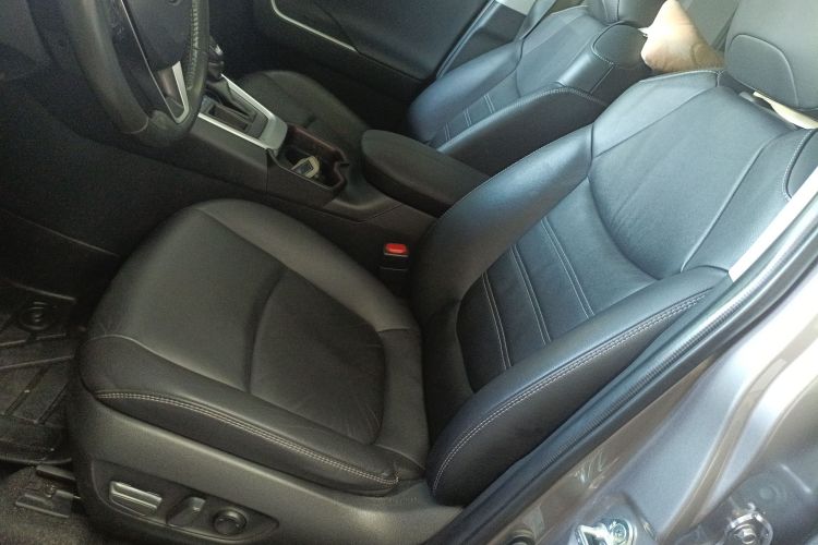 Toyota RAV4 (Imported) 2020 imagem de carro #15