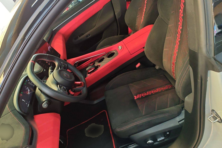 Zeekr 001 FR 2023 изображение автомобиля #15