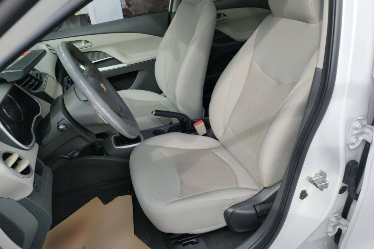 Chevrolet Sail 2018 immagine di auto #15