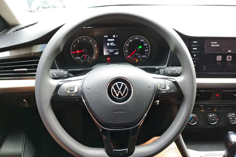 Volkswagen Lavida 2020 car image #15