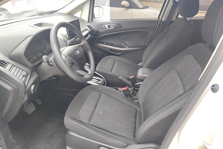 Ford EcoSport 2018 image de voiture #15