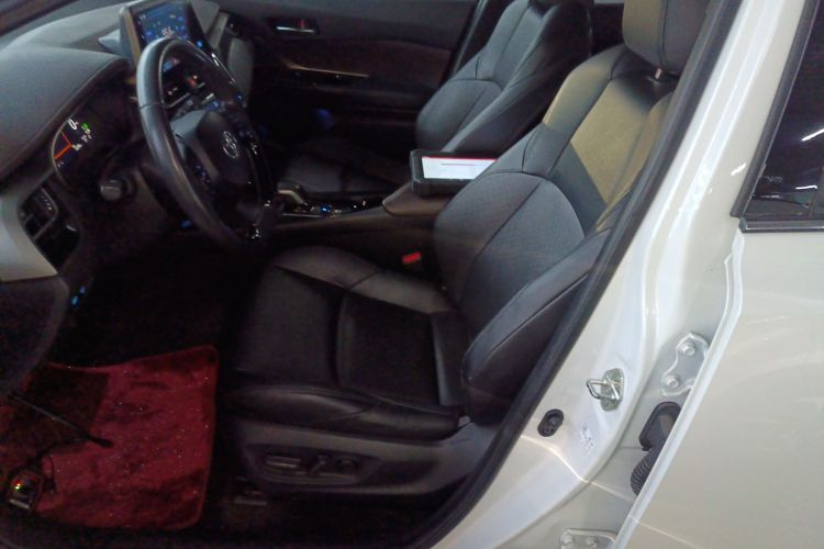 Toyota C-HR EV 2020 #15 Toyota C-HR EV 2020 car image #15