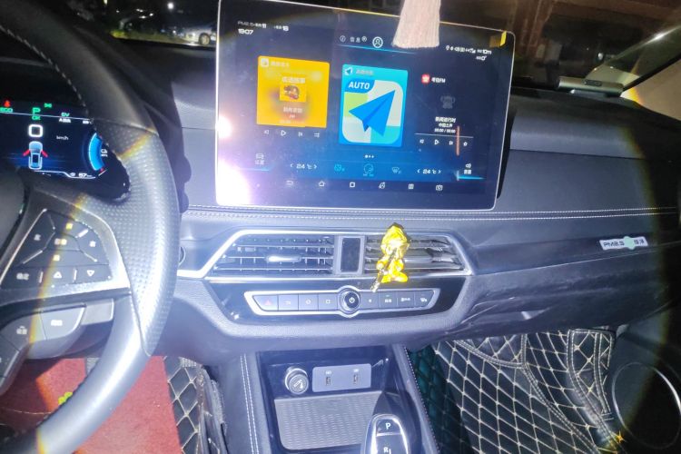 BYD Song New Energy 2018 #15 BYD Song New Energy 2018 car image #15