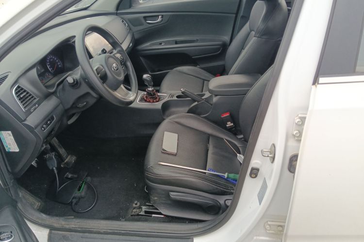 起亚 起亚K4 2016 汽车图片 #15