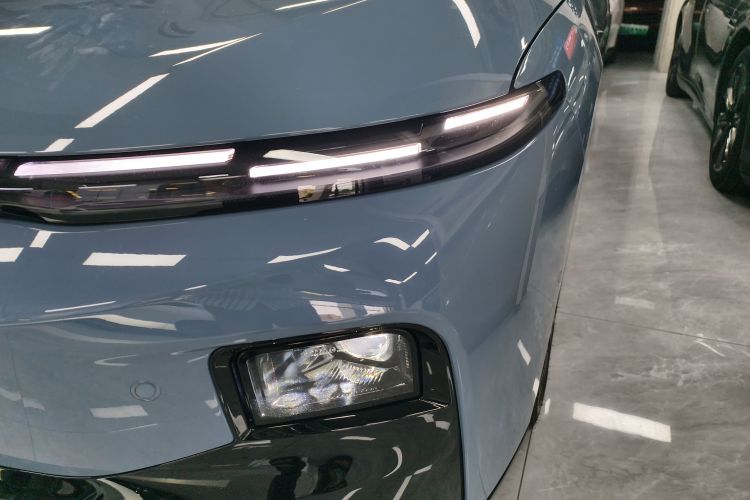 零跑汽车 零跑B01 2025 汽车图片 #15