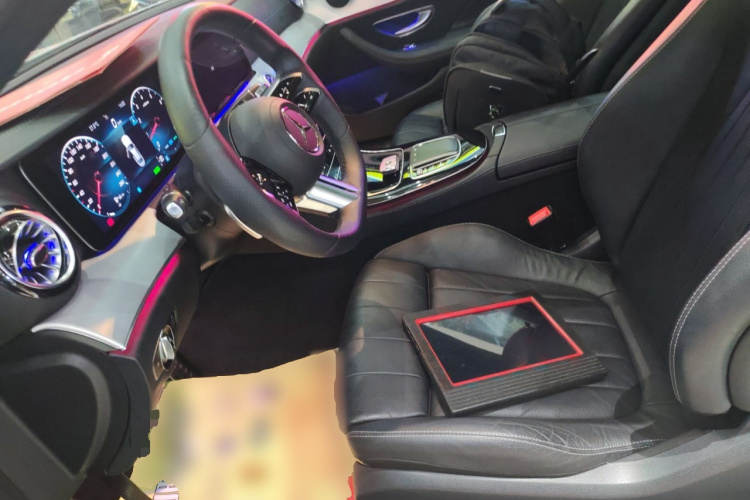 Mercedes-Benz E Class (Imported) 2021 immagine di auto #15