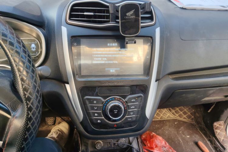 SWM斯威汽车 SWM斯威X3 2019 #15 SWM斯威汽车 SWM斯威X3 2019 汽车图片 #15