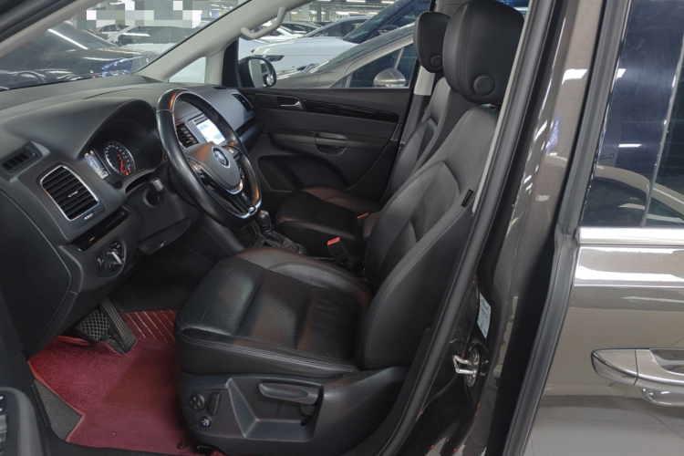 Volkswagen Sharan 2018 immagine di auto #15