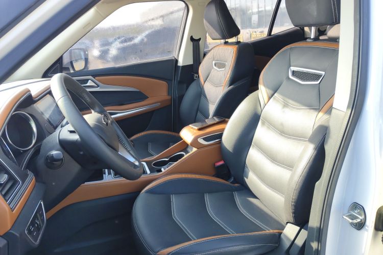 众泰 众泰T300 2018 汽车图片 #15