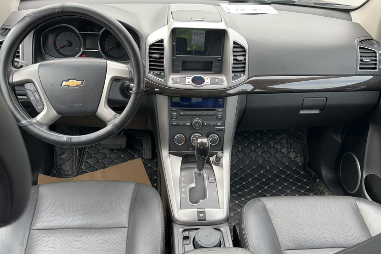 Chevrolet Captiva (Imported) 2016 car image #15