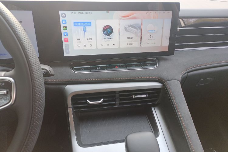 Roewe D5X DMH 2025 car image #15