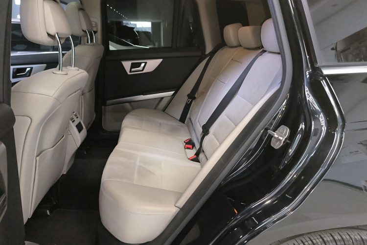 Mercedes-Benz GLK Class 2015 car image #15