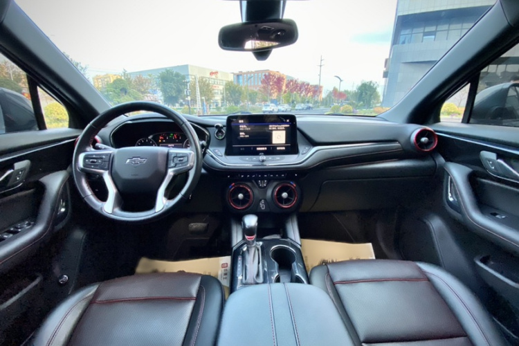 Chevrolet Blazer 2021 изображение автомобиля #15
