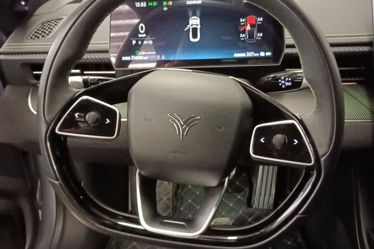 哪吒汽车 哪吒GT 2024 汽车图片 #15