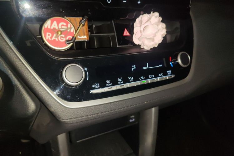 Toyota Frontlander 2024 #15 Toyota Frontlander 2024 immagine di auto #15