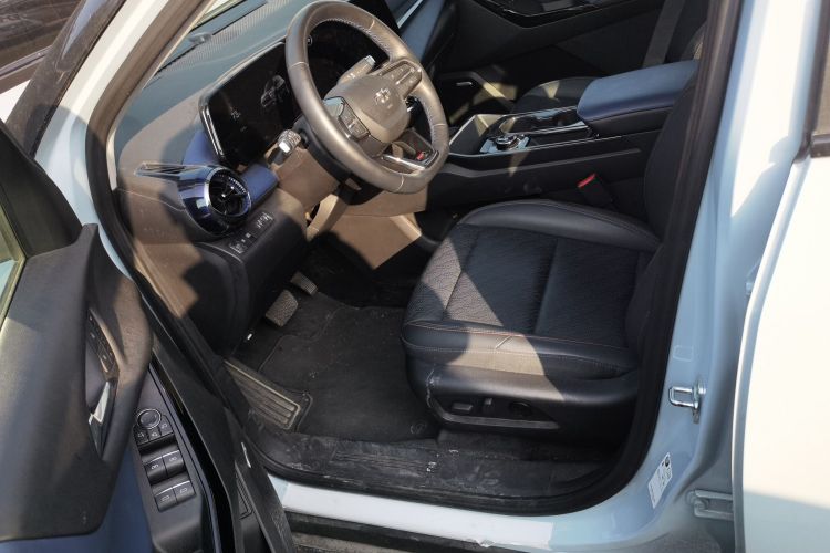 Chevrolet Equinox Plus 2024 #15 Chevrolet Equinox Plus 2024 car image #15