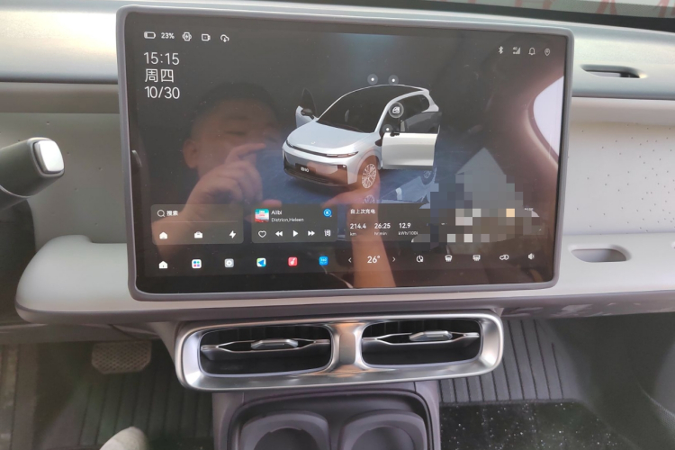 零跑汽车 零跑B10 2025 汽车图片 #15