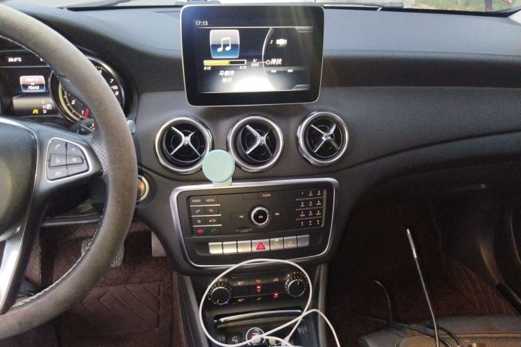 Mercedes-Benz GLA Class (Imported) 2018 car image #15