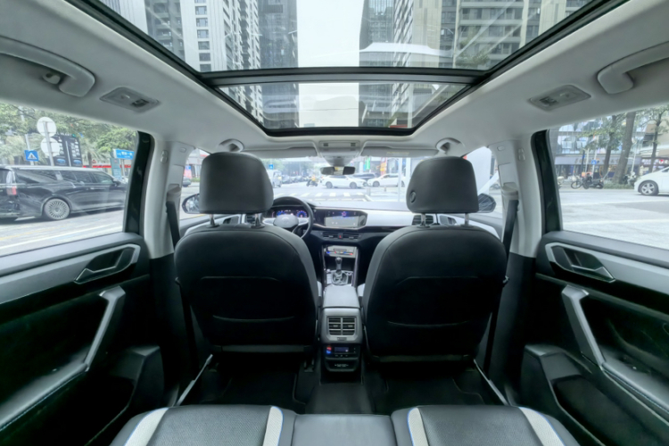 Volkswagen Tayron GTE 2020 #15 Volkswagen Tayron GTE 2020 car image #15