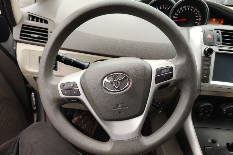 Toyota Verso 2017 car image #15