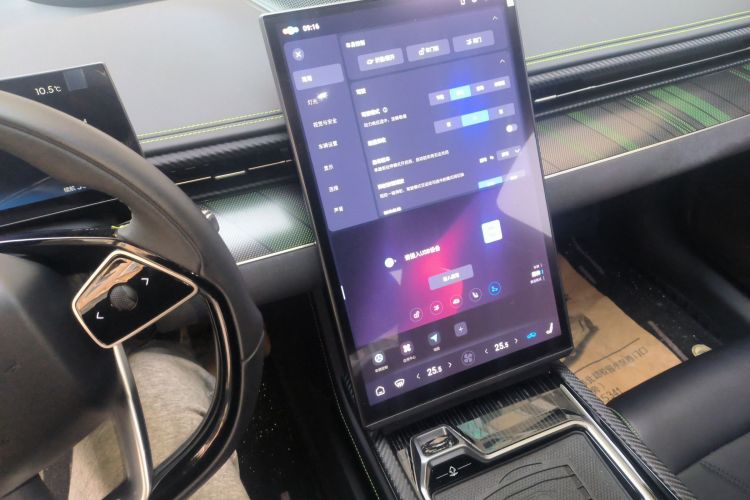 哪吒汽车 哪吒GT 2024 汽车图片 #15