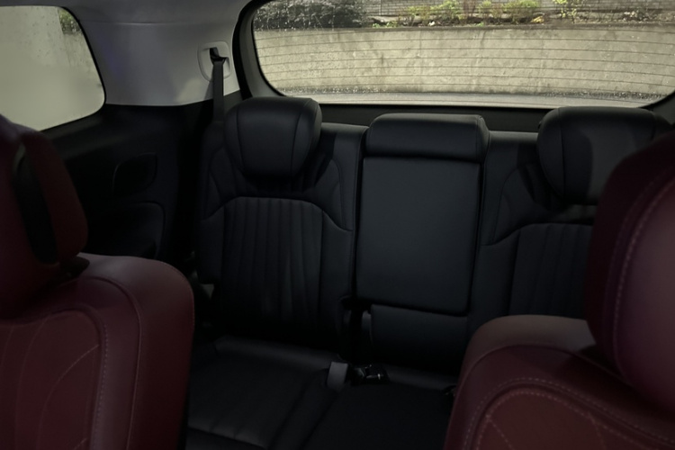 GAC Trumpchi E9 2025 #15 GAC Trumpchi E9 2025 car image #15