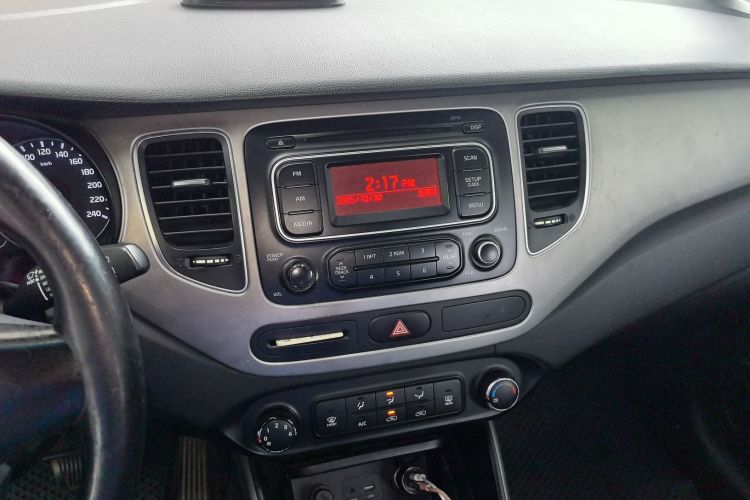 起亚 佳乐 2015 汽车图片 #15