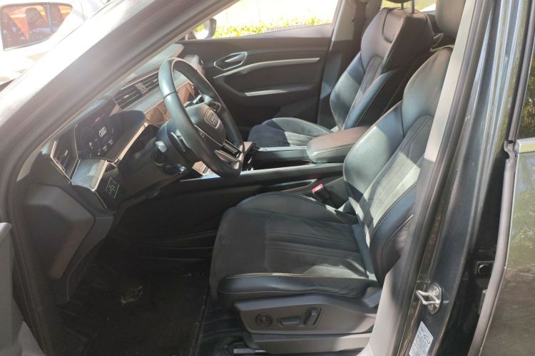 Audi e-tron 2022 imagen de coche #15