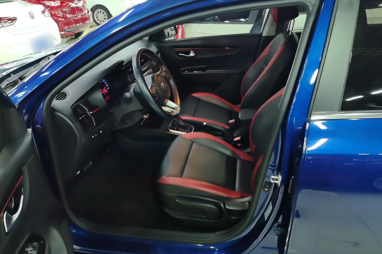 Kia Rio Cross 2018 car image #15