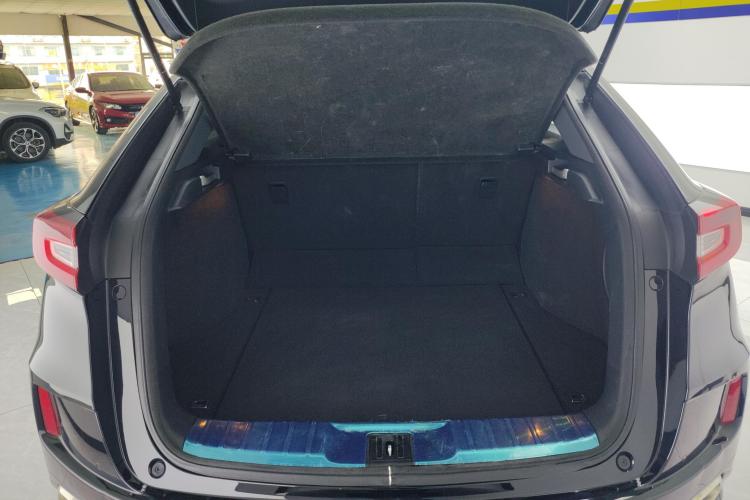 Honda UR-V 2018 #15 Honda UR-V 2018 car image #15