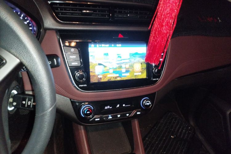 Changan Linmax 2017 #15 Changan Linmax 2017 car image #15