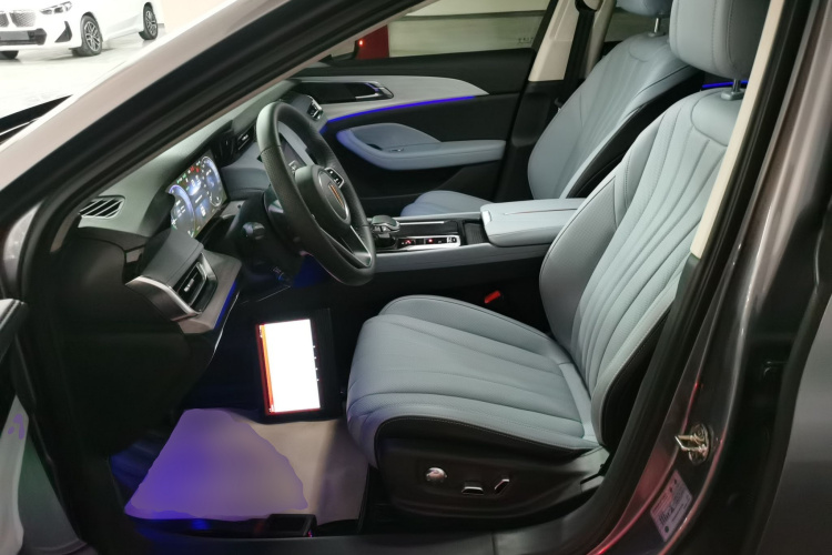 HongQi H5 PHEV 2025 #15 HongQi H5 PHEV 2025 immagine di auto #15