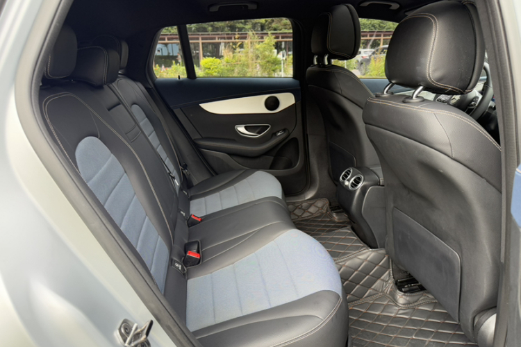 Mercedes-Benz EQC Class 2022 car image #15