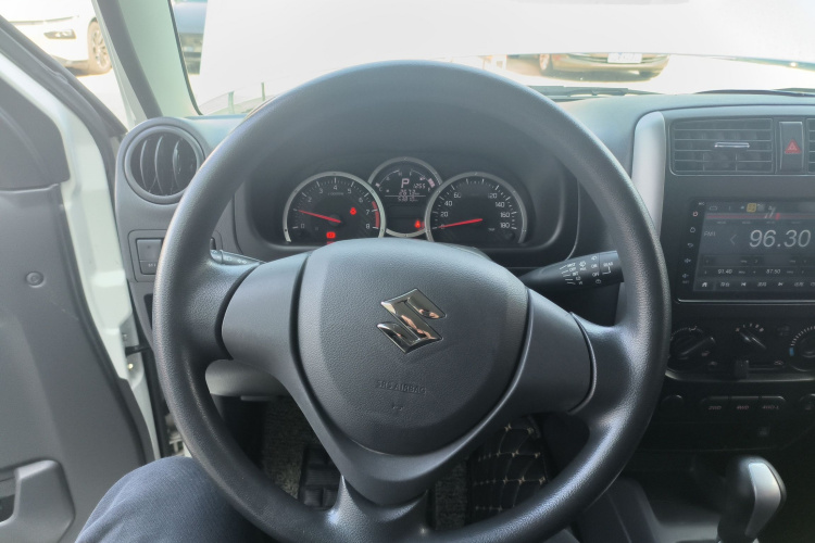 Suzuki Jimny (Imported) 2018 immagine di auto #15