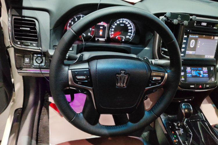 丰田 皇冠 2018 汽车图片 #15