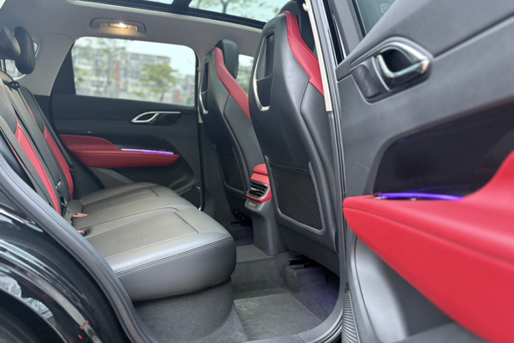 HongQi HS3 2024 #15 HongQi HS3 2024 immagine di auto #15