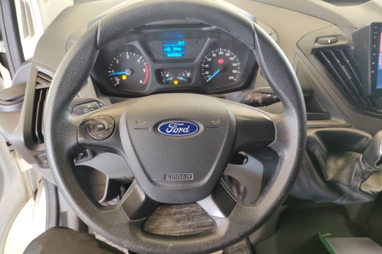 Ford Transit 2023 car image #15