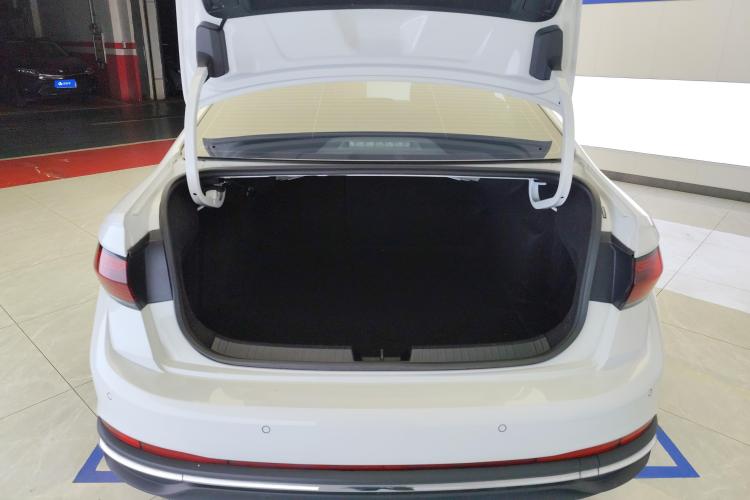 Volkswagen Sagitar 2022 immagine di auto #15