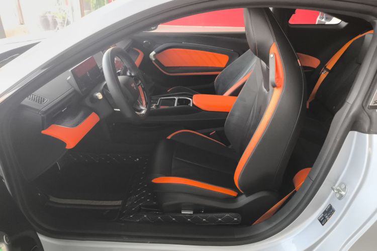 哪吒汽车 哪吒GT 2023 汽车图片 #15