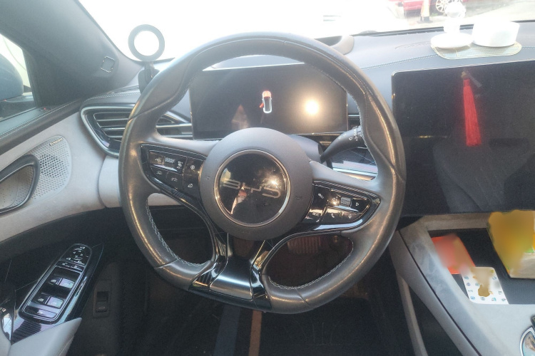 BYD Seal 2023 immagine di auto #15